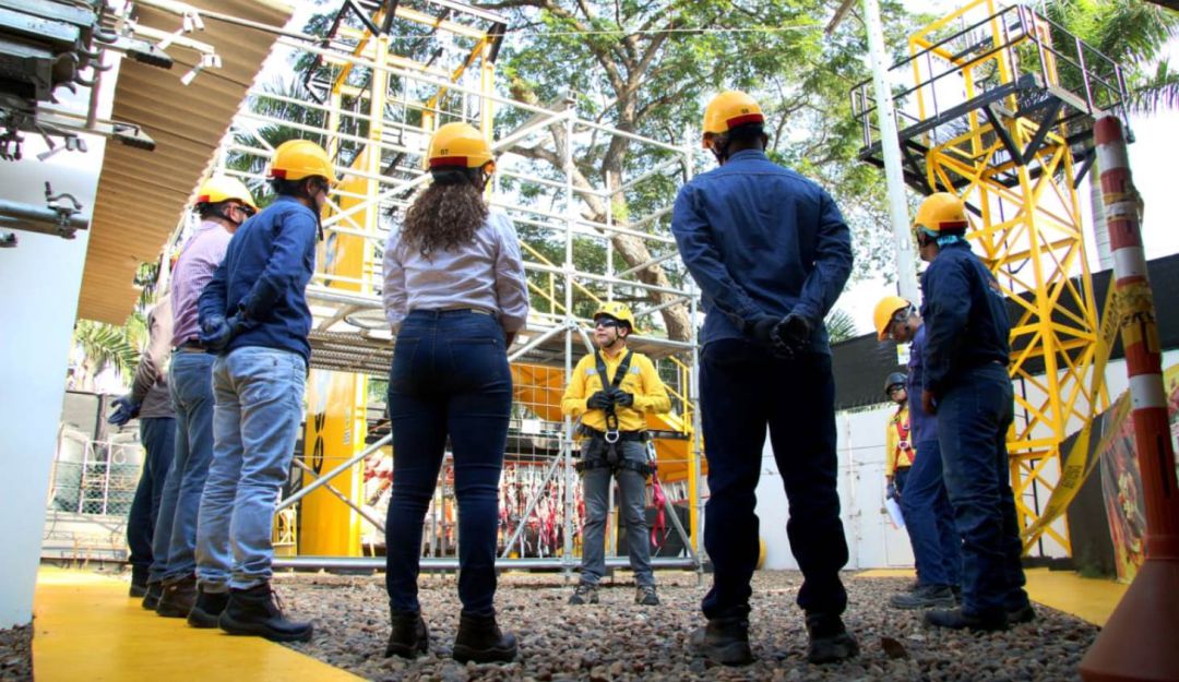 Bolívar capacita en Trabajo en Alturas y Tareas de Alto Riesgo Bolívar capacita en Trabajo en Alturas y Tareas de Alto Riesgo