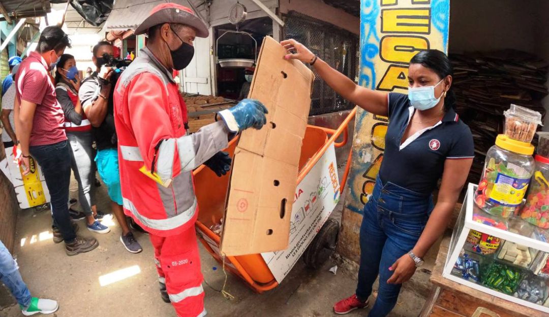 Se llevó a cabo una intensa jornada con varias dependencias de la Alcaldía de Cartagena Se llevó a cabo una intensa jornada con varias dependencias de la Alcaldía de Cartagena