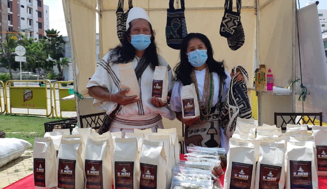 Indígenas Arhuaco "Ikü" Indígenas Arhuaco "Ikü"