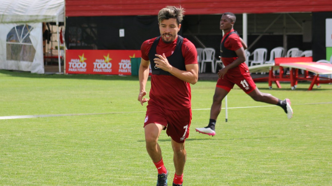 Sherman y Seijas, algunos de los jugadores que saldrán de Santa Fe