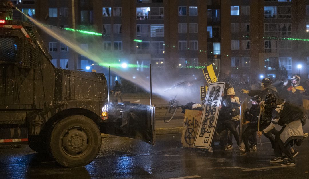 Respuesta policial a las manifestaciones convocadas el 19 de mayo en Bogotá. Respuesta policial a las manifestaciones convocadas el 19 de mayo en Bogotá.