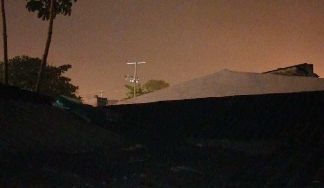 La humarada se sintió en barrios como Crespo, Marbella, Manga, Villa Estrella, El Pozón, Olaya Herrera, La Plazuela, entre otros La humarada se sintió en barrios como Crespo, Marbella, Manga, Villa Estrella, El Pozón, Olaya Herrera, La Plazuela, entre otros