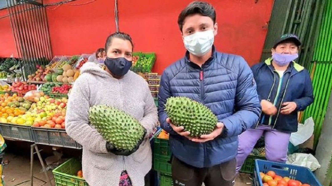 Con redes sociales, joven busca eliminar intermediarios en el agro