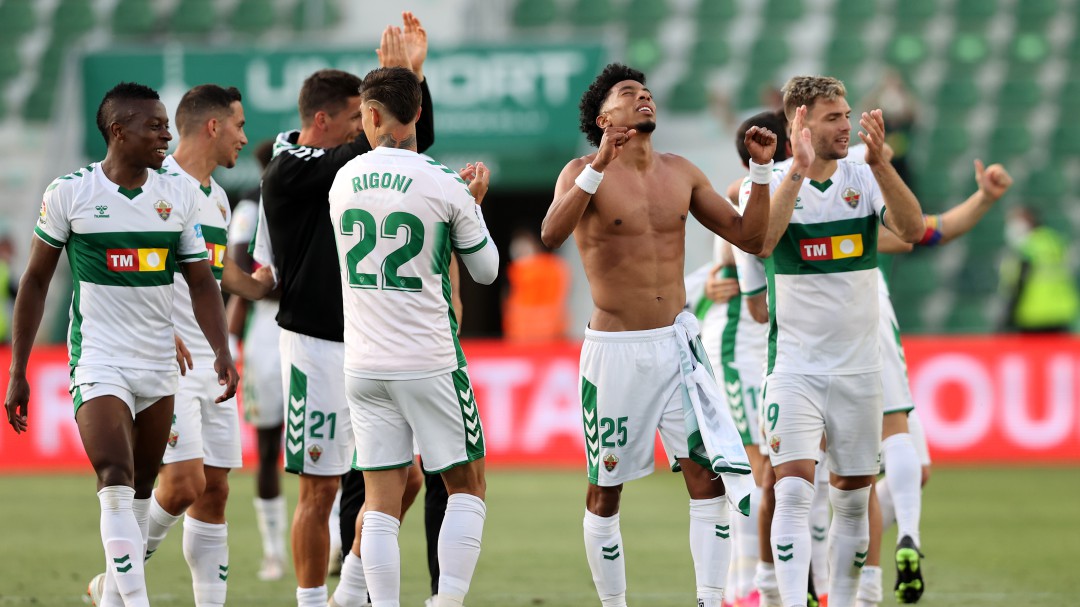 El Elche de Mojica y Palacios se salva del descenso en España