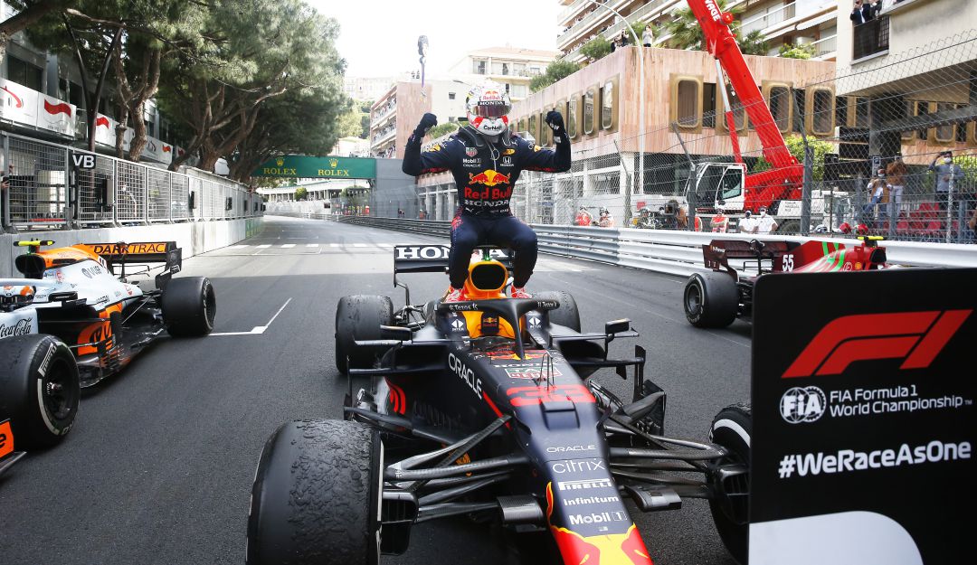 Max Verstappen nuevo líder en la F1 tras brillante victoria en GP de Mónaco Max Verstappen nuevo líder en la F1 tras brillante victoria en GP de Mónaco