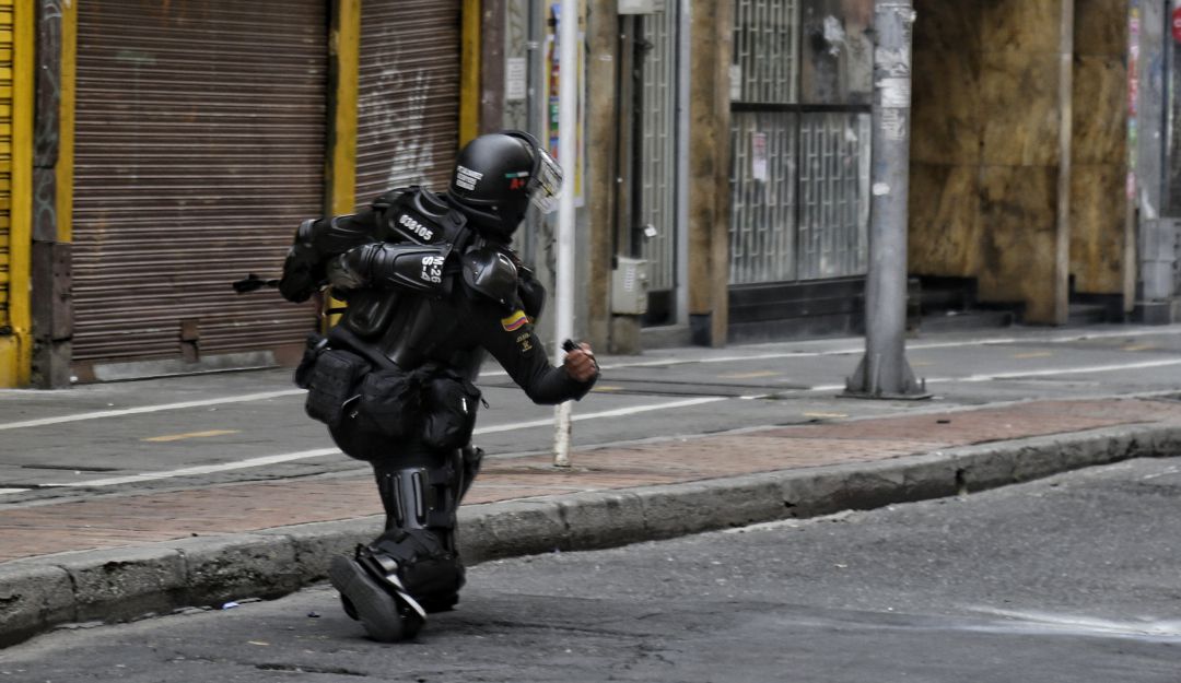 Procuraduría investiga el uso de armas no letales por el ESMAD de la Policía Procuraduría investiga el uso de armas no letales por el ESMAD de la Policía