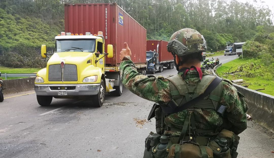 Las caravanas han sido escoltadas por el Ejército, principalmente en vías del Valle del Cauca. Las caravanas han sido escoltadas por el Ejército, principalmente en vías del Valle del Cauca.