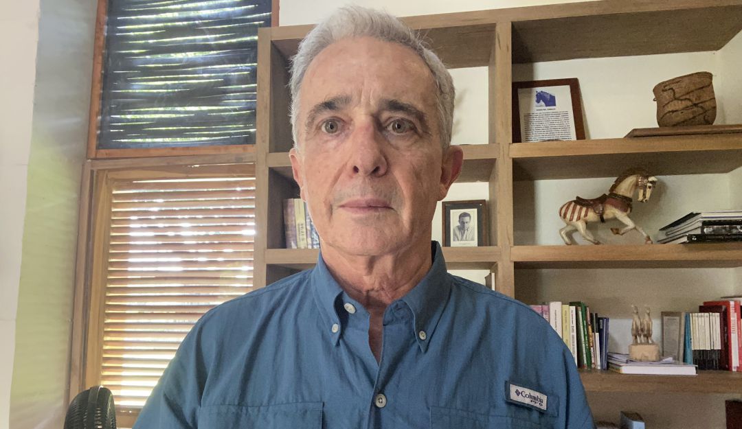 Expresidente Álvaro Uribe Vélez Expresidente Álvaro Uribe Vélez