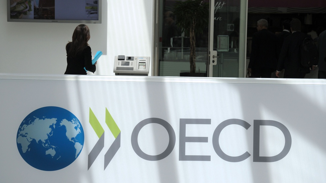 136 países se suman a acuerdo de impuesto mundial del 15% a multinacionales