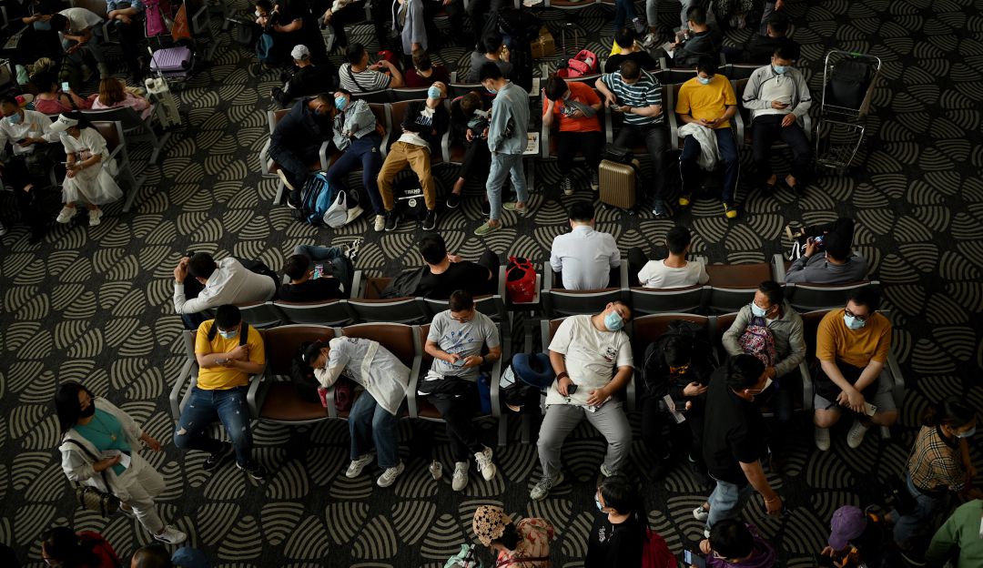 Las autoridades de Cantón no han revelado cuándo permitirán el flujo normal de vuelos nuevamente. Las autoridades de Cantón no han revelado cuándo permitirán el flujo normal de vuelos nuevamente.