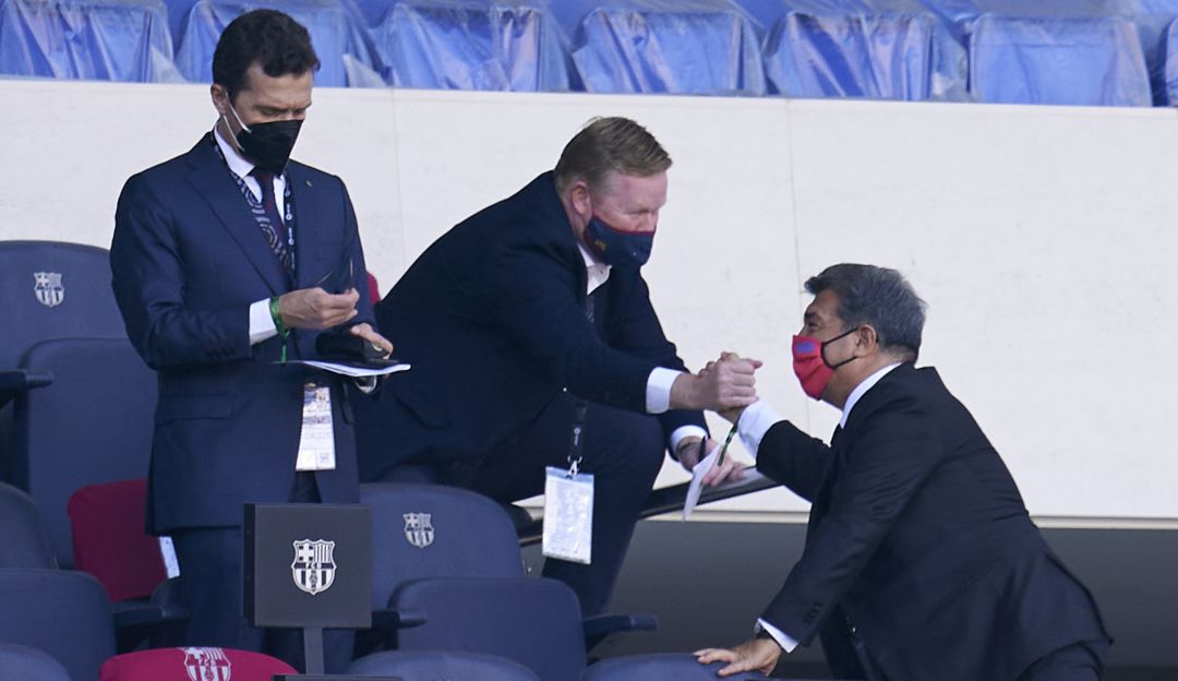Ronald Koeman y Joan Laporta se encuentran en conversaciones para decidir la continuidad o no del entrenador neerlandés Ronald Koeman y Joan Laporta se encuentran en conversaciones para decidir la continuidad o no del entrenador neerlandés