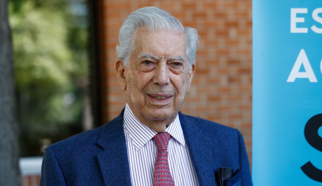 El escritor Mario Vargas Llosa El escritor Mario Vargas Llosa