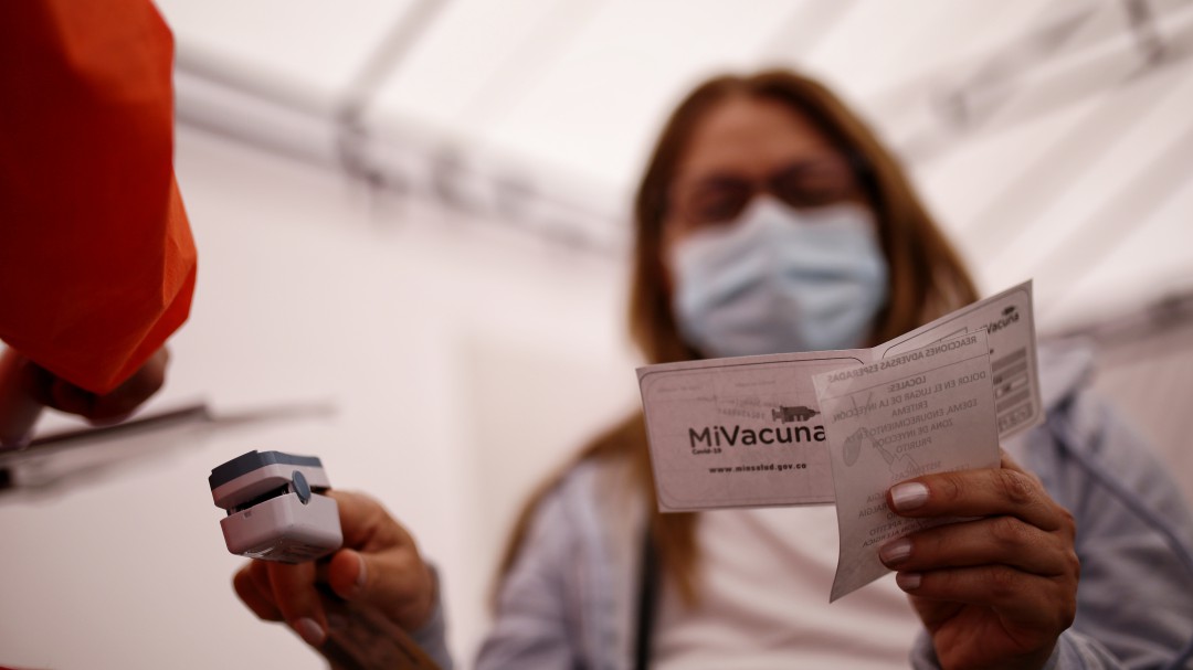 COVID-19: Colombia superó las 10 millones de dosis aplicadas