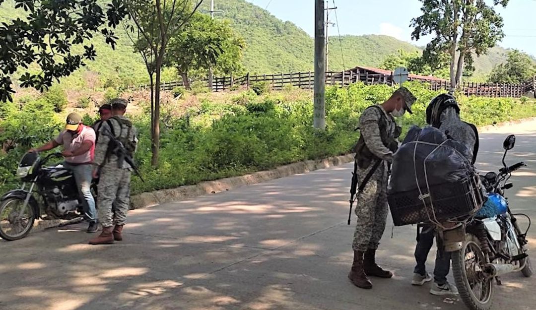 Las requisas son constantes en los Montes de María para evitar un recrudecimiento de la violencia.
Las requisas son constantes en los Montes de María para evitar un recrudecimiento de la violencia.