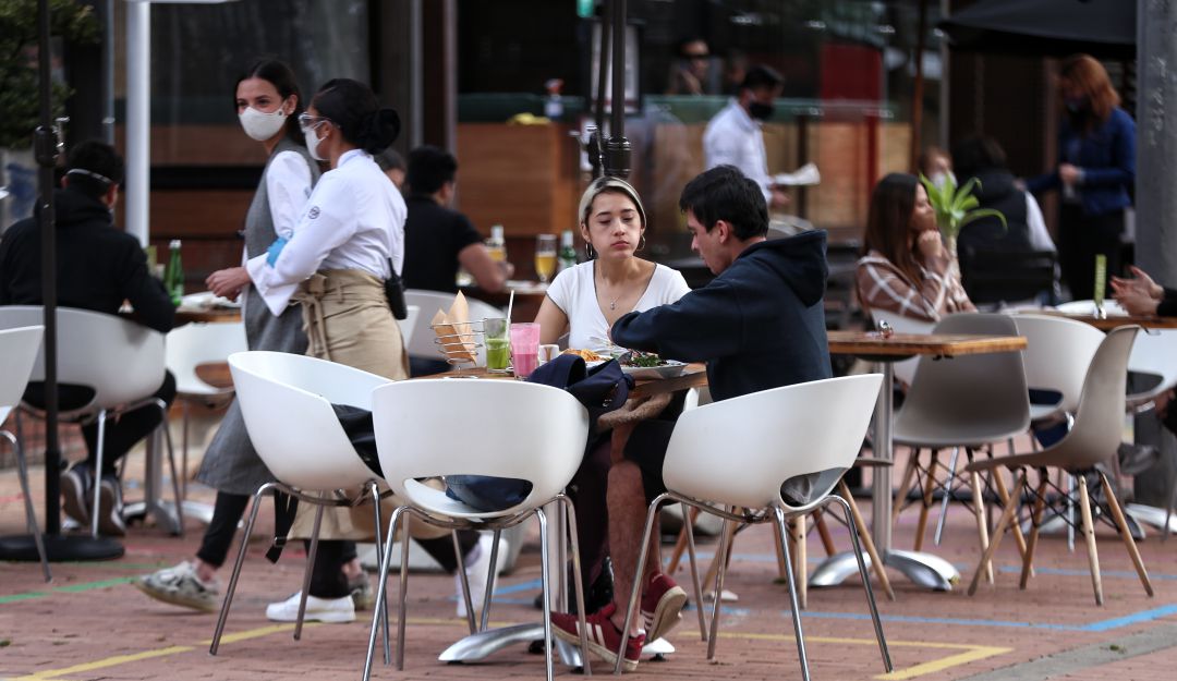 Reapertura de bares y restaurantes Reapertura de bares y restaurantes