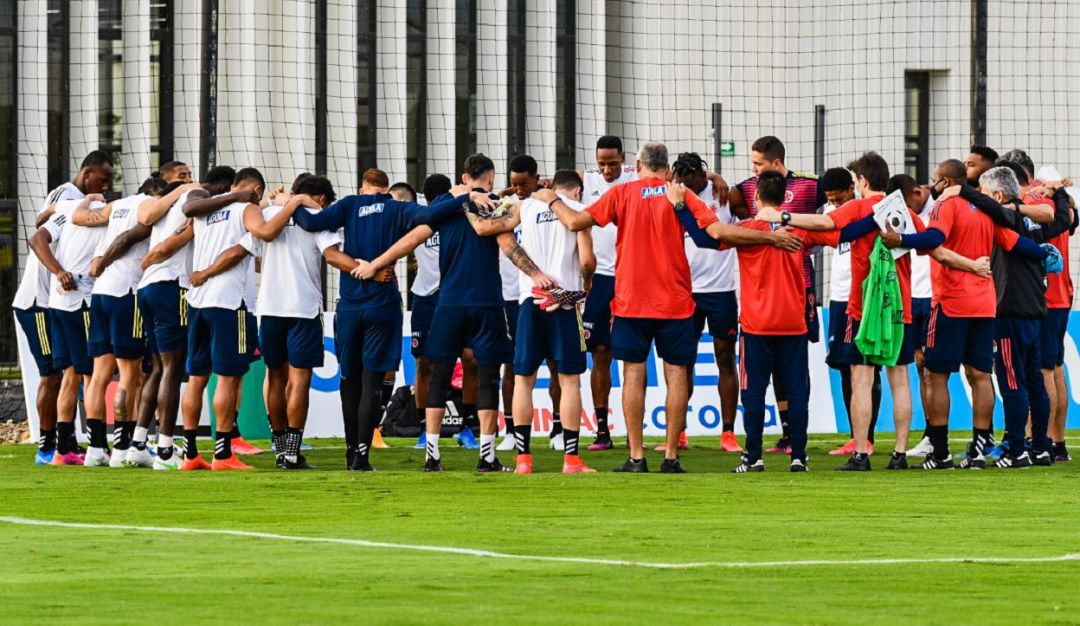 La Selección Colombia cuenta con 24 jugadores en la capital peruana. La Selección Colombia cuenta con 24 jugadores en la capital peruana.