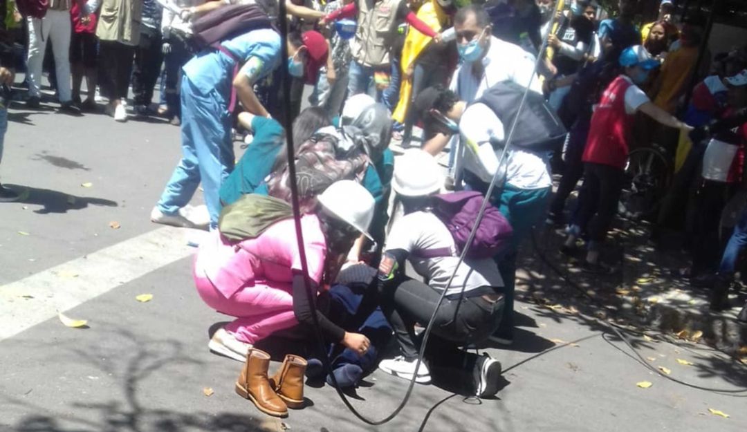 El herido fue identificado como Henry Chávarro quien fue remitido a la clínica Uros de Neiva El herido fue identificado como Henry Chávarro quien fue remitido a la clínica Uros de Neiva