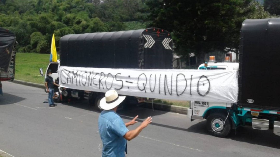 70% de los camioneros que bloqueaban la vía La Línea están laborando