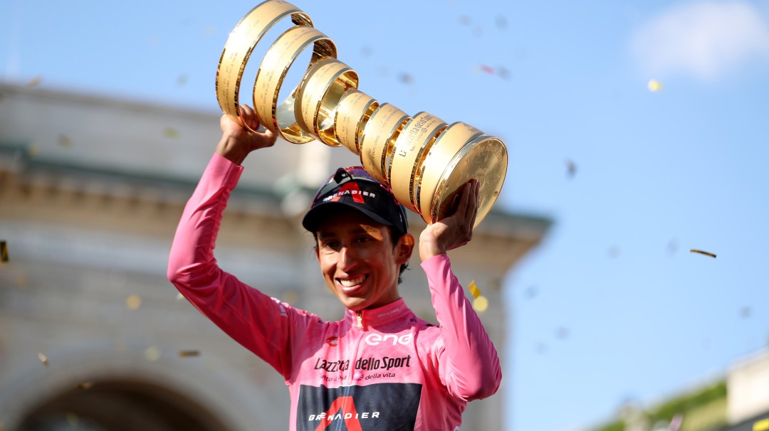 Egan Bernal, positivo por COVID-19 y retrasa su regreso a Colombia