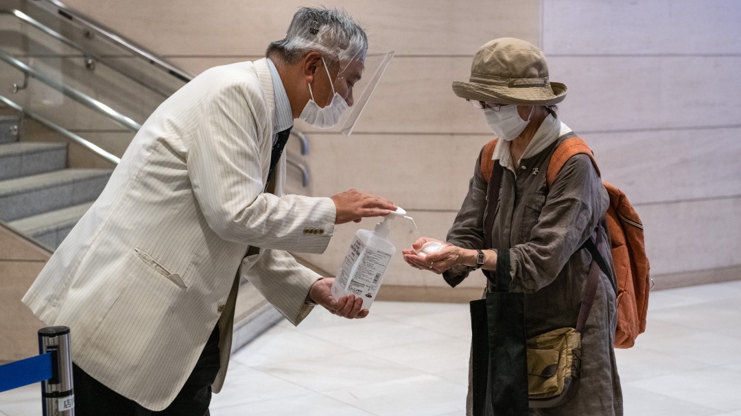 Higiene durante la pandemia podría haber extinguido dos cepas de la gripe