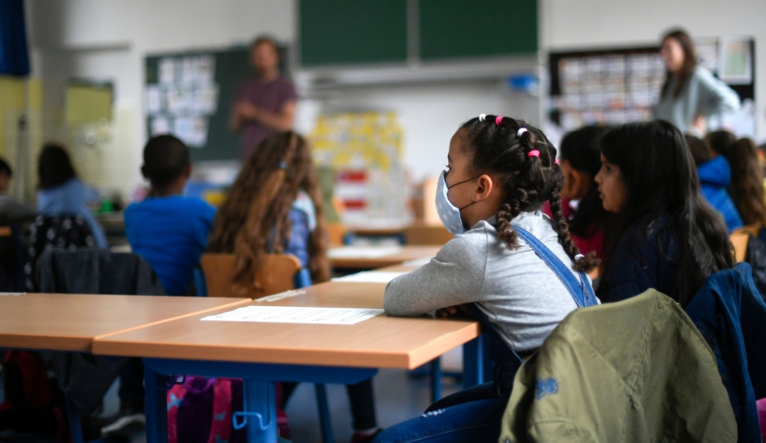 Niños en clase Niños en clase