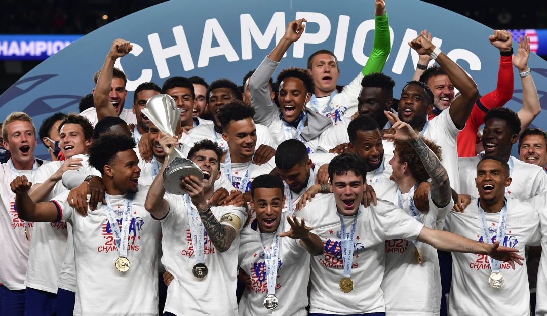 Estados Unidos remonta ante México y se proclama campeón en el tiempo extra Estados Unidos remonta ante México y se proclama campeón en el tiempo extra