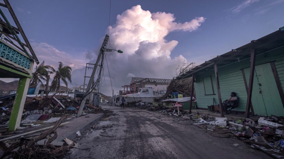 La reconstrucción de Providencia avanza a paso lento