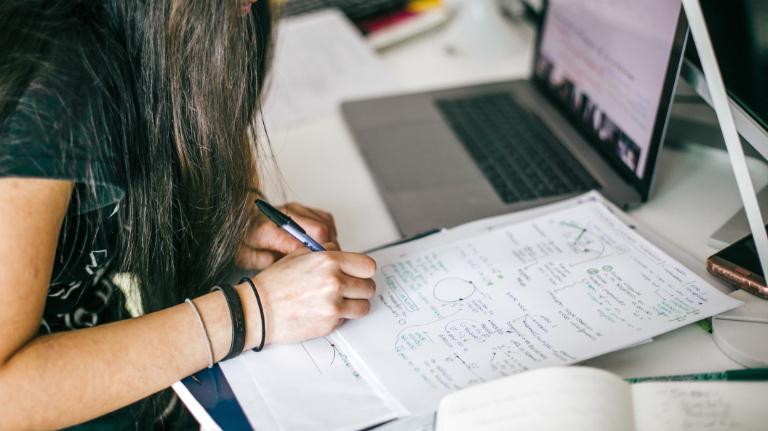 Cursos gratis por alianza entre la Universidad Javeriana y Google