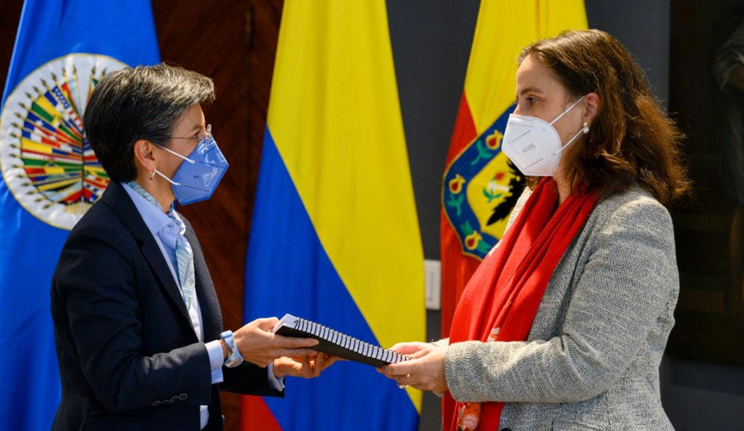 Claudia López junto a presidenta del CIDH. Claudia López junto a presidenta del CIDH.