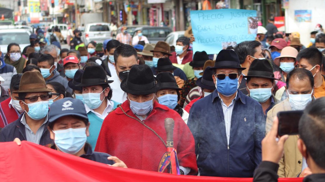 Inician marchas en Ecuador por alzas en costo de combustibles