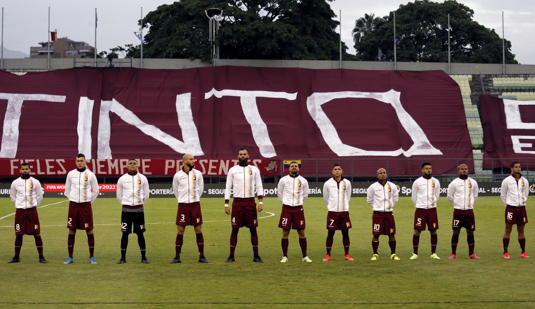 Cinco jugadores de Venezuela dan positivo para COVID-19 en llegada a Brasil Cinco jugadores de Venezuela dan positivo para COVID-19 en llegada a Brasil