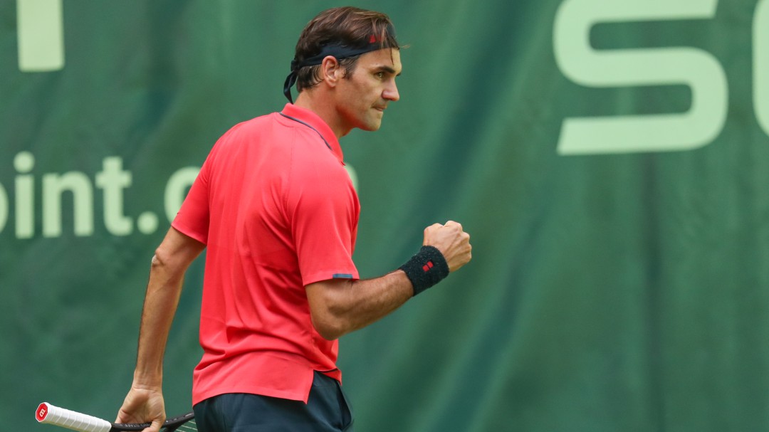 Federer debutó en Halle con victoria sobre Ilya Ivashka