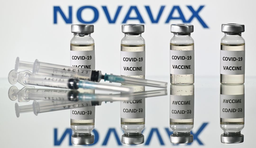 El laboratorio publicó un estudio en el que asegura que su vacuna es efectiva en más del 90% y también puede enfrentar nuevas cepas del virus. El laboratorio publicó un estudio en el que asegura que su vacuna es efectiva en más del 90% y también puede enfrentar nuevas cepas del virus.