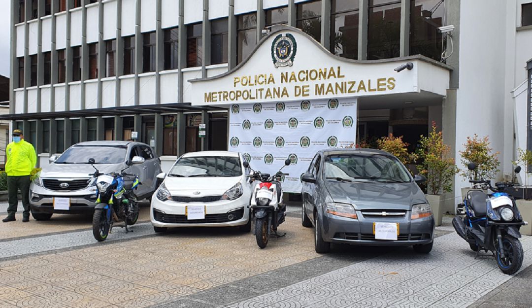 Recuperación de tres automóviles y tres motocicletas hurtadas Recuperación de tres automóviles y tres motocicletas hurtadas