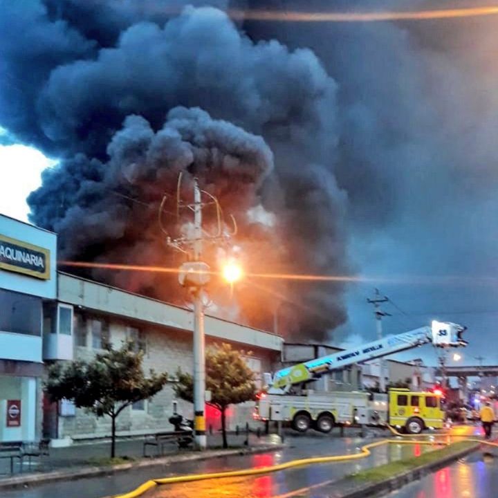 Incendio en bodega de Medellín