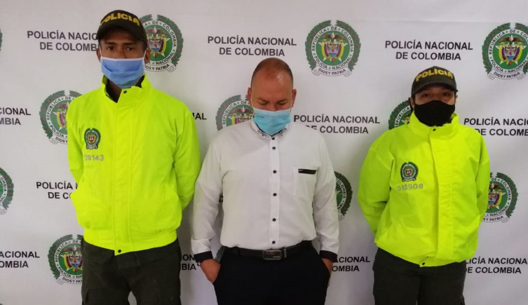 Los hechos sucedieron en el interior de un bus de servicio interdepartamental, cuando cubría la ruta Bucaramanga – Cartagena. Los hechos sucedieron en el interior de un bus de servicio interdepartamental, cuando cubría la ruta Bucaramanga – Cartagena.