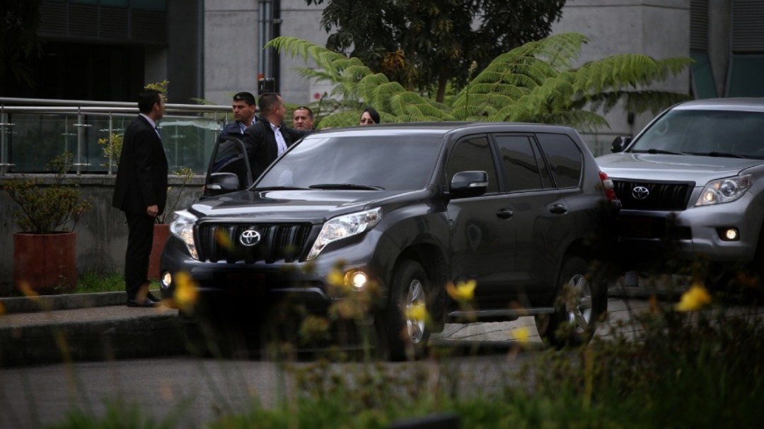 Investigan millonaria compra de carros blindados para la Corte Suprema