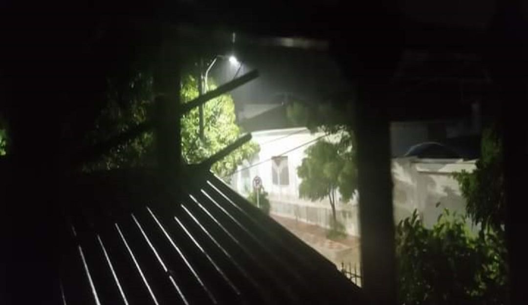 Casas destechadas en Polonuevo por fuertes vientos. Casas destechadas en Polonuevo por fuertes vientos.