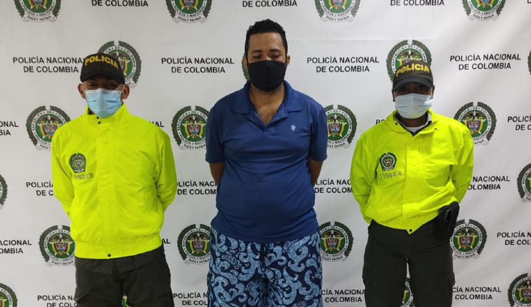 Bryant De Horta Blanco, conocido como ´El Brayan’ también estaría vinculado con el hurto cometido en un local comercial de Bocagrande Bryant De Horta Blanco, conocido como ´El Brayan’ también estaría vinculado con el hurto cometido en un local comercial de Bocagrande