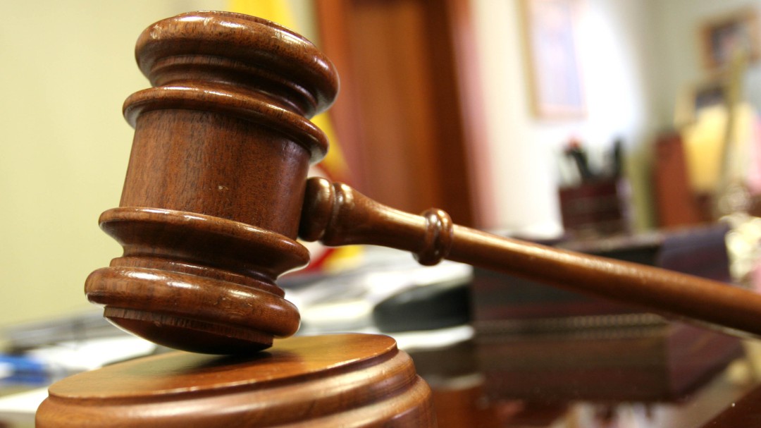 Piden anular fallo de "legítima defensa" en caso de violencia intrafamiliar