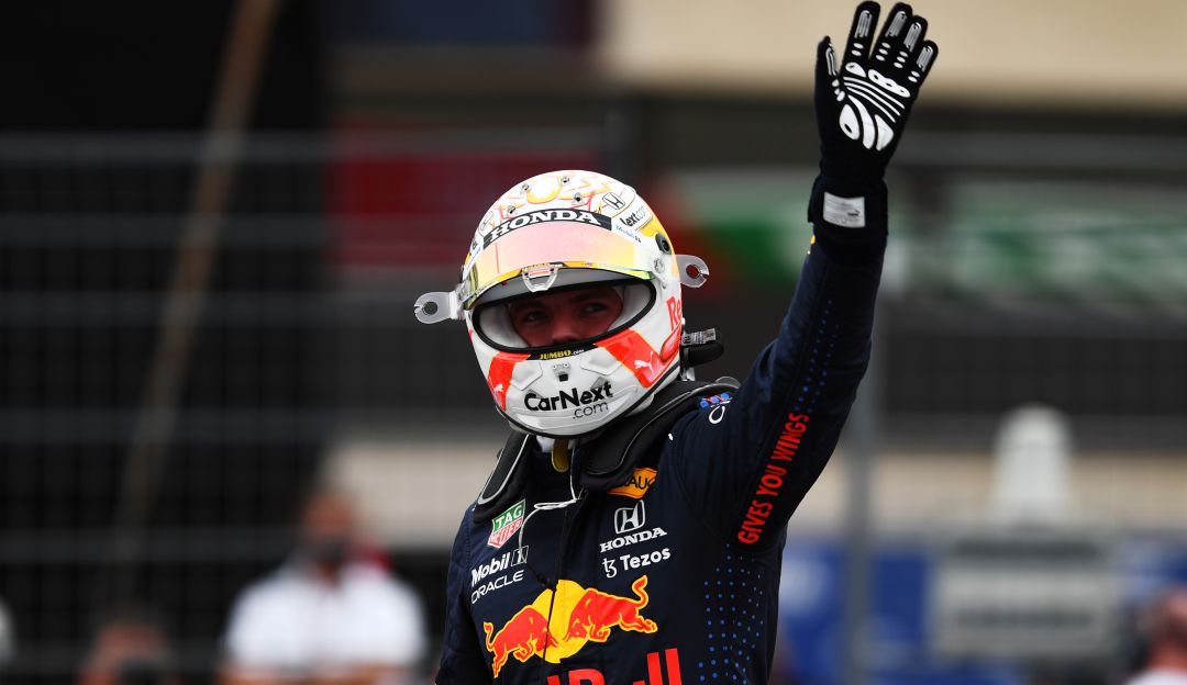 Max Verstappen celebra tras firmar la vuelta más rápida. Max Verstappen celebra tras firmar la vuelta más rápida.