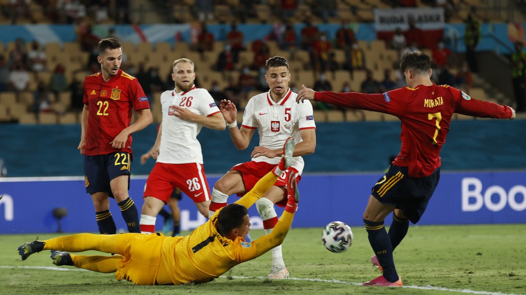 España y Polonia empatan y definen en la última fecha su futuro en la Euro