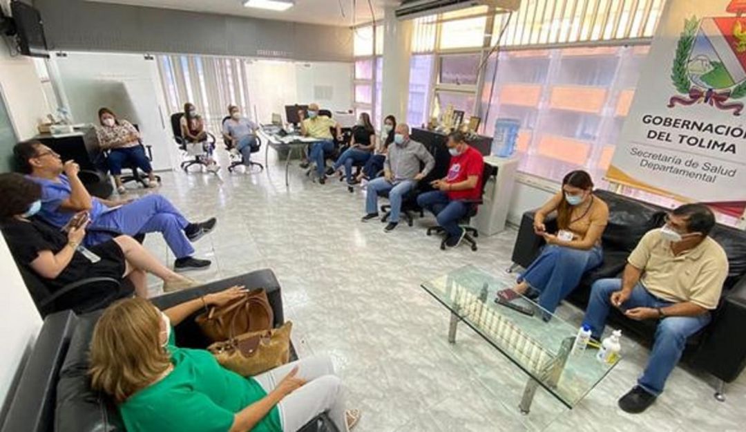 El gobernador (e) y secretario de Salud del Tolima, Jorge Bolívar se reunió con el viceministro de Salud. El gobernador (e) y secretario de Salud del Tolima, Jorge Bolívar se reunió con el viceministro de Salud.