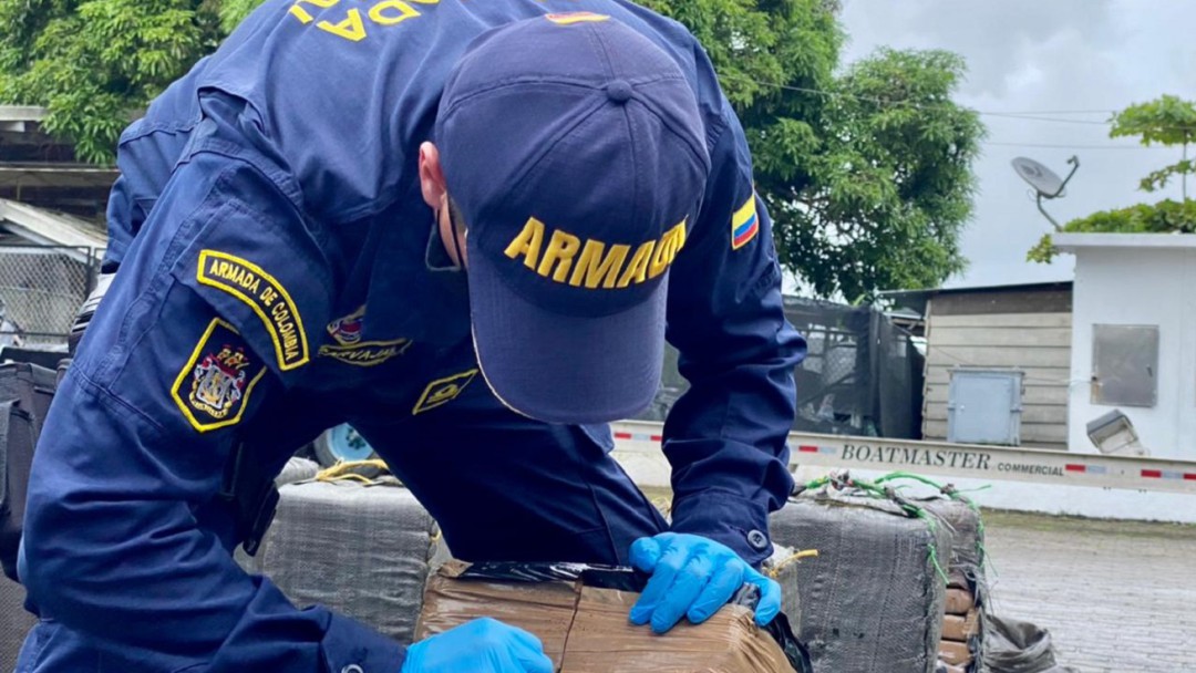 Escuela Naval aporta a la lucha contra el narcotráfico desde la academia