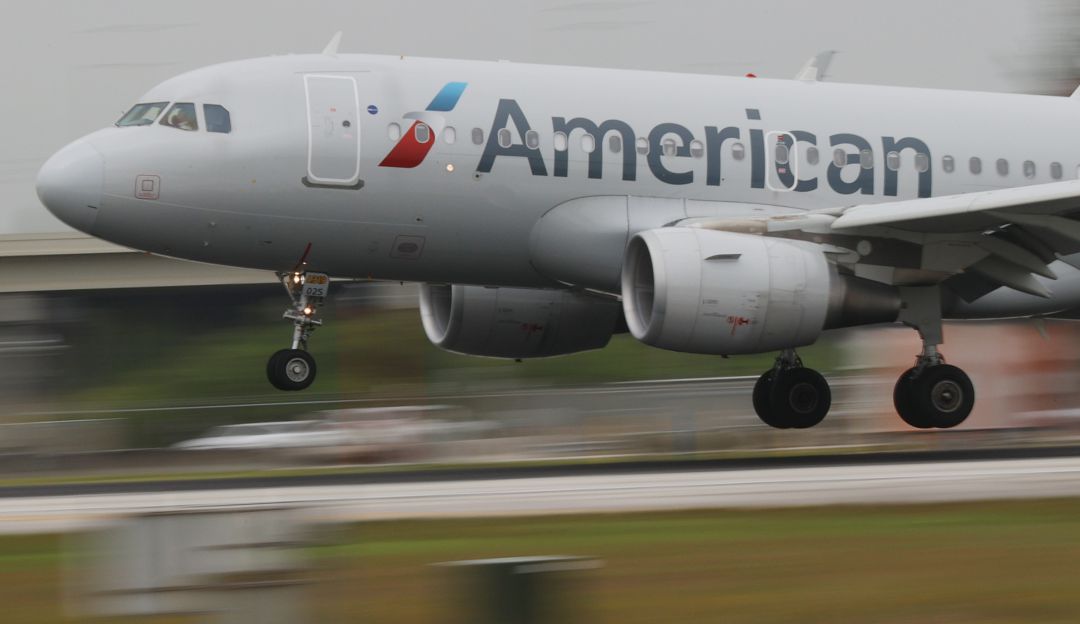 Retrasos y cancelaciones en American Airlines Retrasos y cancelaciones en American Airlines