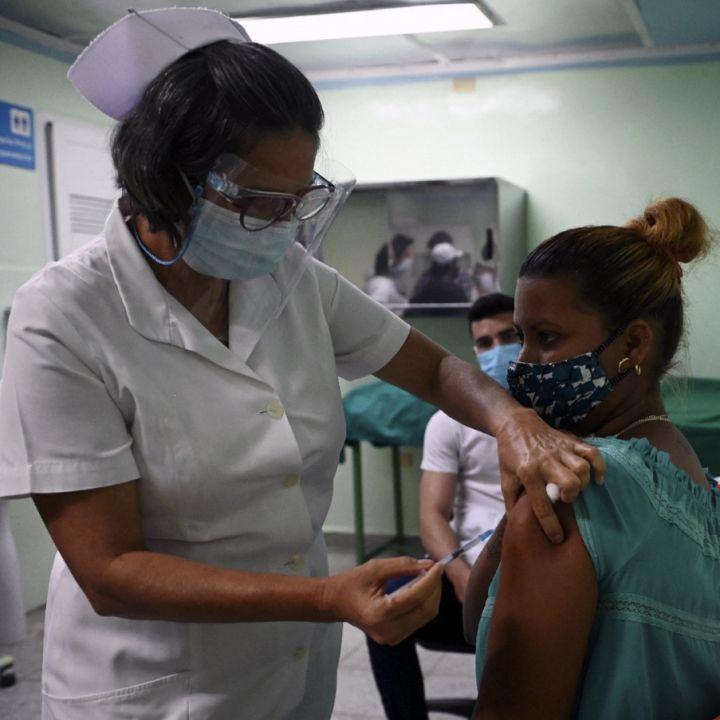 Cuba asegura que su vacuna COVID-19 tiene 92% de eficacia