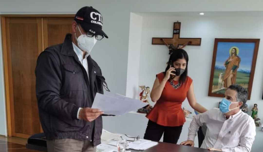 La Fiscalía le concedió inmunidad penal a dos contratistas y a cambio declaran en el proceso que se sigue en contra del detenido gobernador de Antioquia, Aníbal Gaviria La Fiscalía le concedió inmunidad penal a dos contratistas y a cambio declaran en el proceso que se sigue en contra del detenido gobernador de Antioquia, Aníbal Gaviria