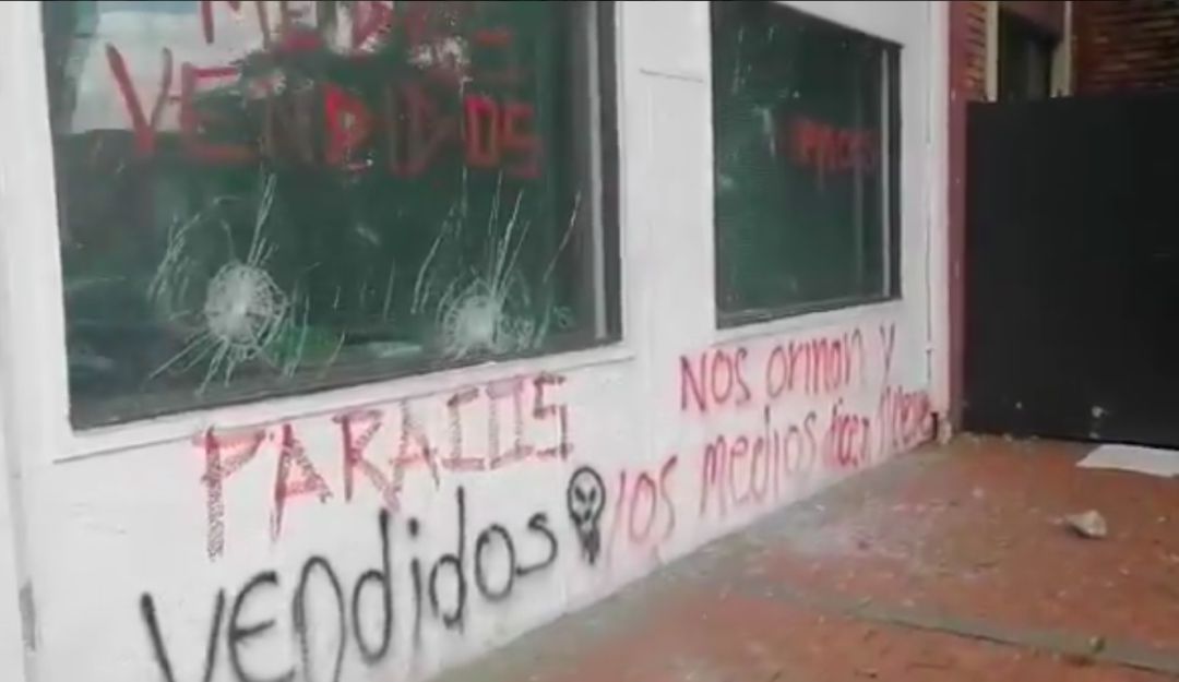 Captura de Pantalla, Vandalismo a sede de RCN Radio Captura de Pantalla, Vandalismo a sede de RCN Radio
