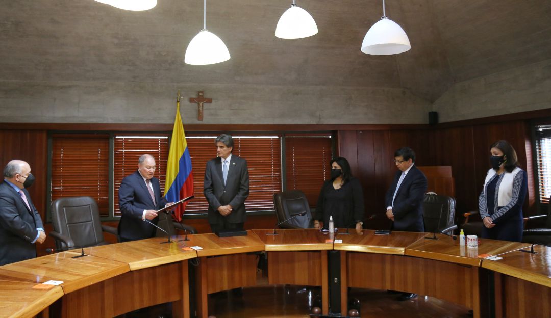 Corte Constitucional. Corte Constitucional.
