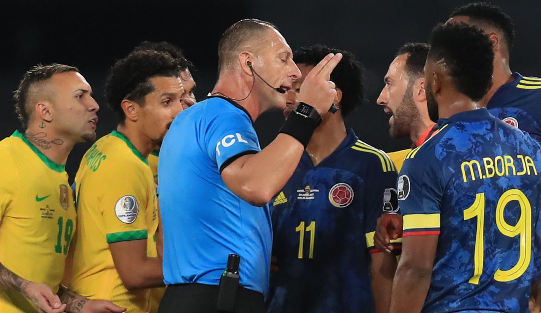 Un juez admitió para su estudio una tutela que busca anular el juego entre Colombia y Brasil, y solicitó a la Cancillería que por medio de la embajada en Paraguay se notifique a la Conmebol Un juez admitió para su estudio una tutela que busca anular el juego entre Colombia y Brasil, y solicitó a la Cancillería que por medio de la embajada en Paraguay se notifique a la Conmebol